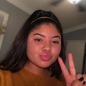 Meet your Posher, Evelyn